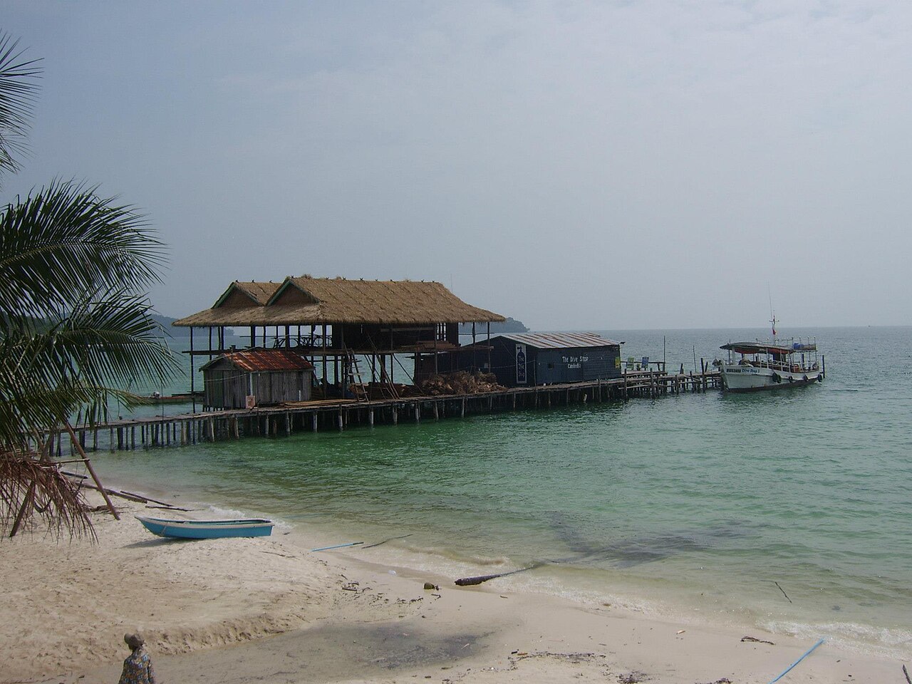 Boats arriving near Koh Touch on Koh Rong